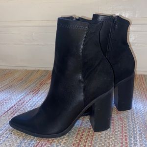 ✨WORN ONCE✨ Dual-fabric leather heeled booties